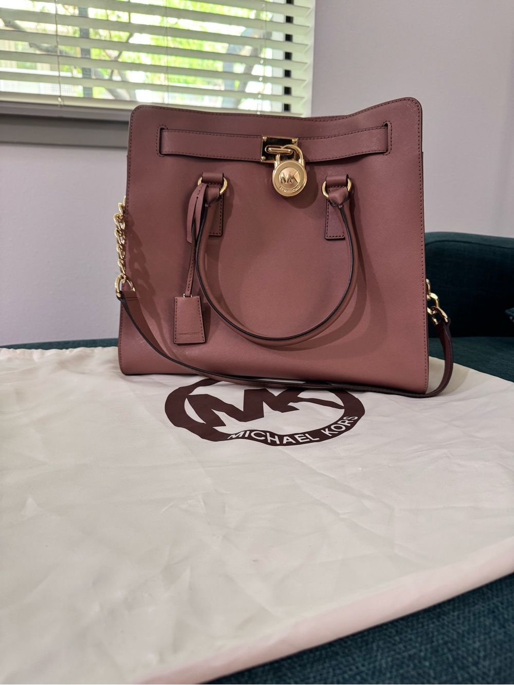 Michael Kors Dusty Rose Saffiano Leather Satchel with Gold Hardware - Picture 2 of 8